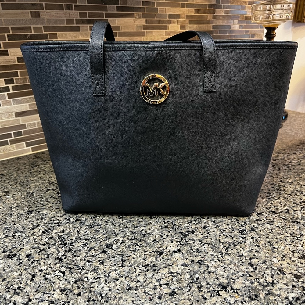 Micheal Kors Tote